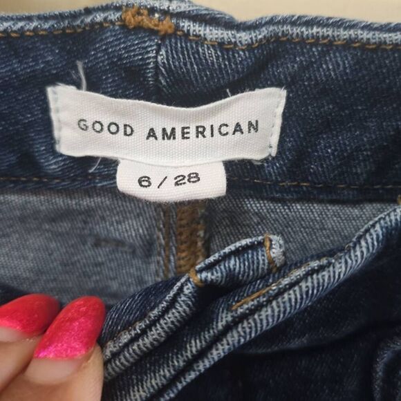 GOOD AMERICAN GLC941T1, Crop Jean, 5 Pkt. 6/28, EUC - Picture 6 of 9